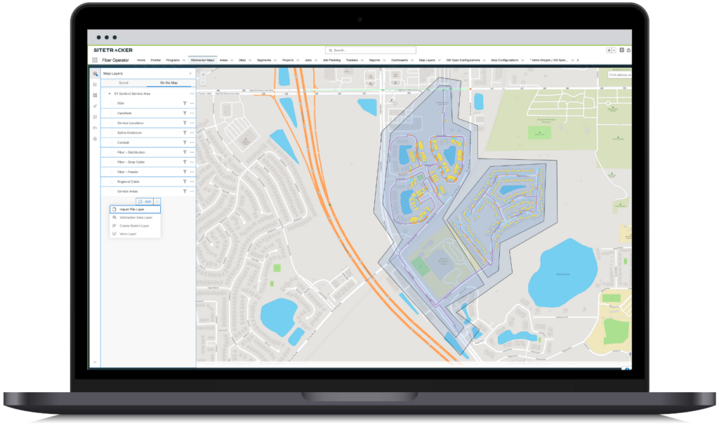 Una capa de mapa VETRO en Sitetracker en un portátil